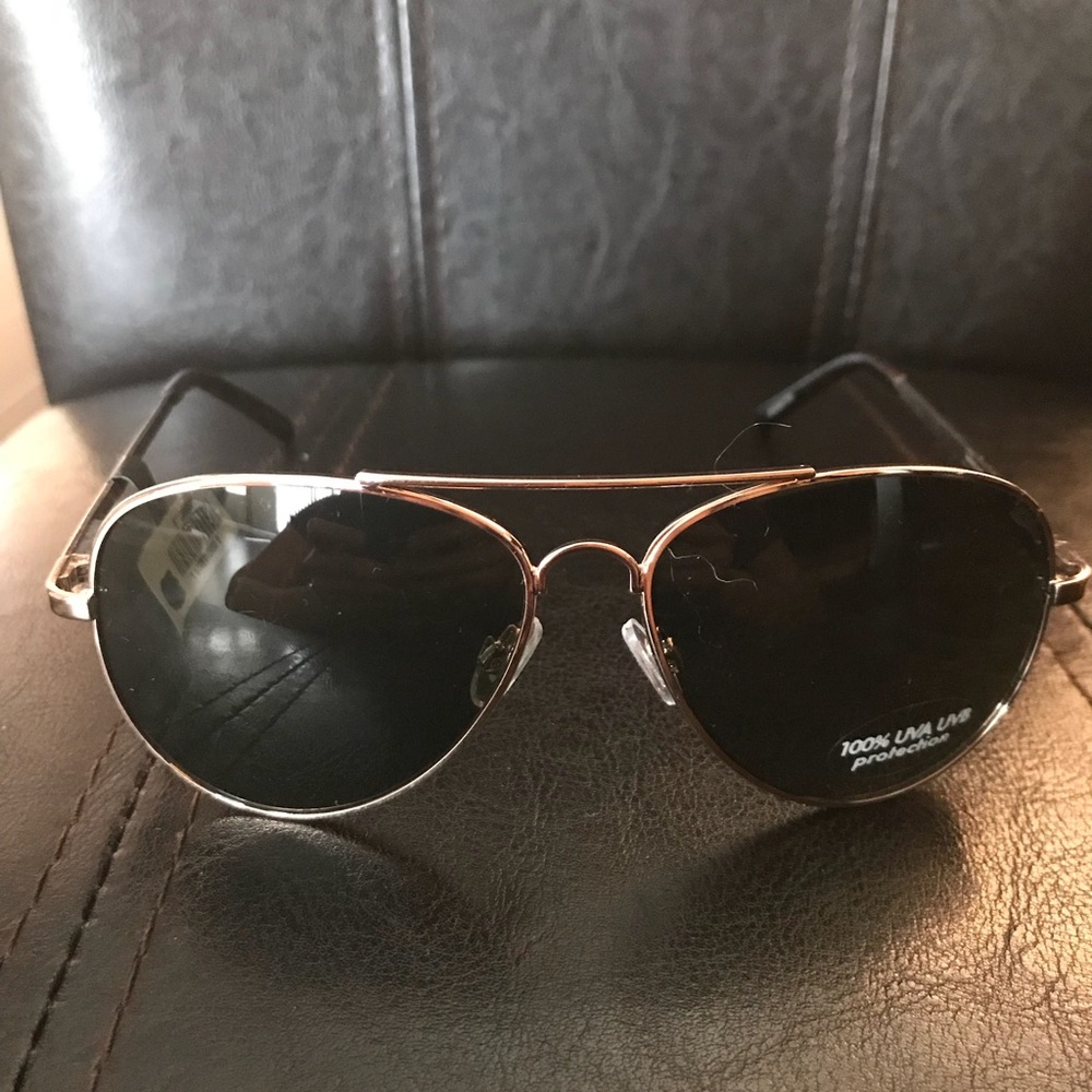 Banana Republic Women’s Aviator Sunglasses New